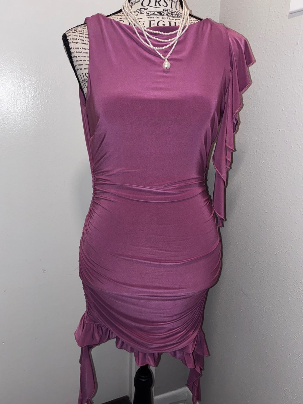the Chic Status Ruffled And Ruched Mini Dress from Windsor sz S